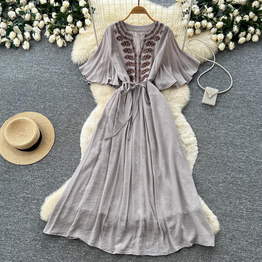 French gentle wind heavy industry embroidery V-neck dress women's summer short sleeves waist thin A word holiday style long dress