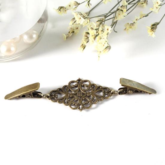 Women Vintage Hollow Floral Cardigan Collar Clip Dress Shawl Cinch Clasp Pin