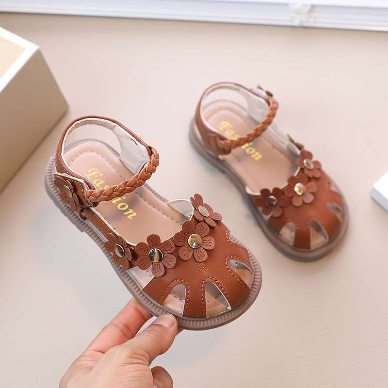 Girls baby sandals summer children's shoes soft sole non-slip bag head princess little girl summer children's sandals