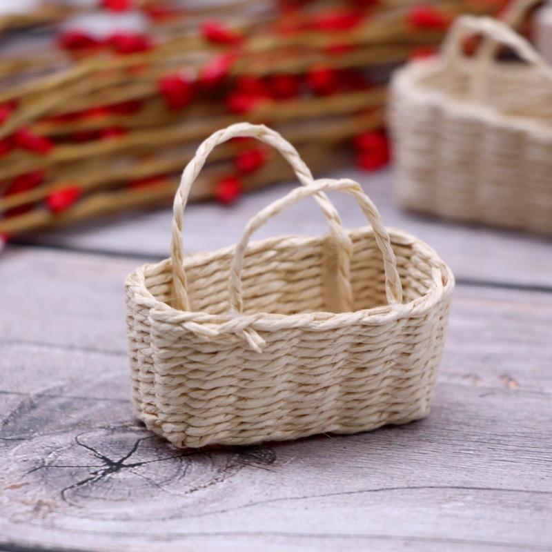 Mini Handwoven Straw Storage Basket Soft Portable Handle Natural Woven Small Organizer for Girls Dollhouse Hair Clip Storage
