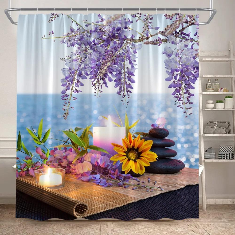 Rideaux de douche en bambou vert zen, fleurs d'orchidée violette et papillons, plantes, pierre noire, décor de salle de bain en tissu avec paysage naturel de spa