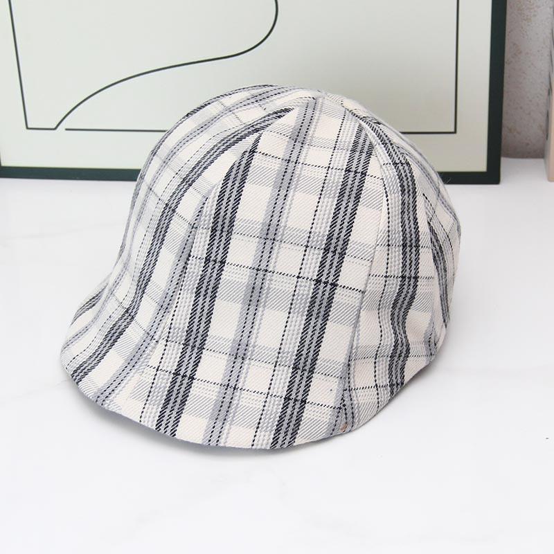 Retro plaid octagonal hat women's autumn and winter sweet painter hat showing face small octagonal hat forward hat airplane hat