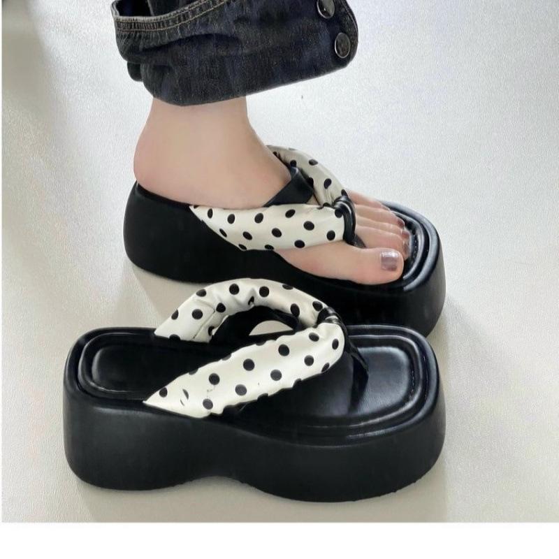 Sponge Cake Thick Bottom Wedge Slippers Women's Summer Wear 2025 New Small Retro Leopard Print Transparent High Heel One-word Drag