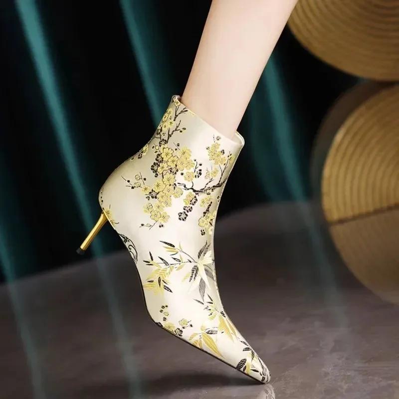 Fashion Hot Selling 2025 Winter Fashion Women Boots High Heel Sexy Chelsea Boots Pointed Toed Party Shoes Female Trend Ankle Boots Mujer