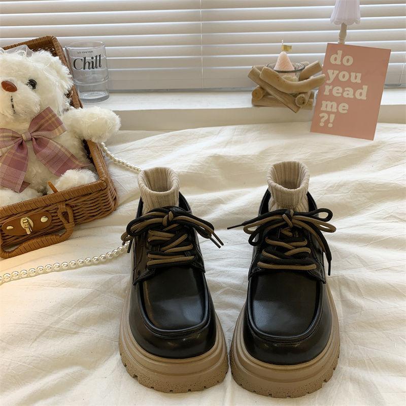 With Skirts, Small Leather Shoes, Women's Autumn 2025 New Retro British Style Velvet Versatile Round Head Thick Sole Height Increase Single