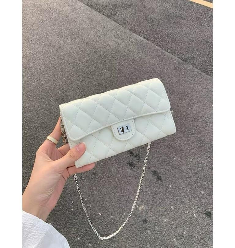 Temperament small bag women's new versatile lipstick change bag feeling shoulder messenger chain bag