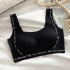 New seamless neckline design, bra with big breasts and small underwear, thin women's styles gather together to close secondary breasts and prevent