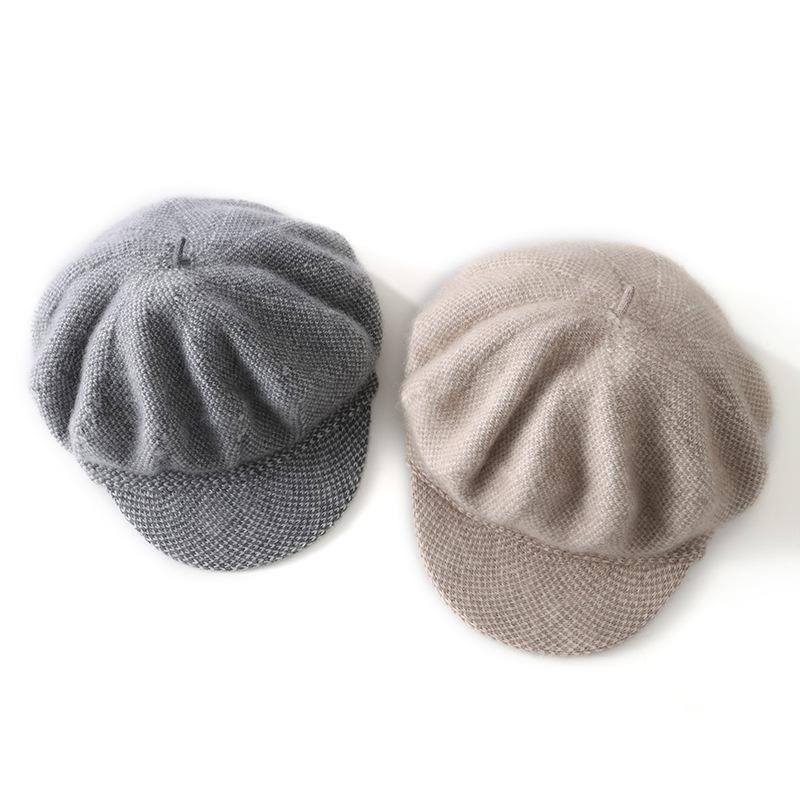 Cashmere beret female autumn and winter duck tongue warm and windproof versatile British literary outdoor sketch painter