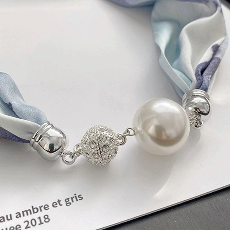 1Pc Multi-functional Practical Magnetic Buckle Convenient Scarf Magnetic Buckle DIY Multi Style Diamond Studded