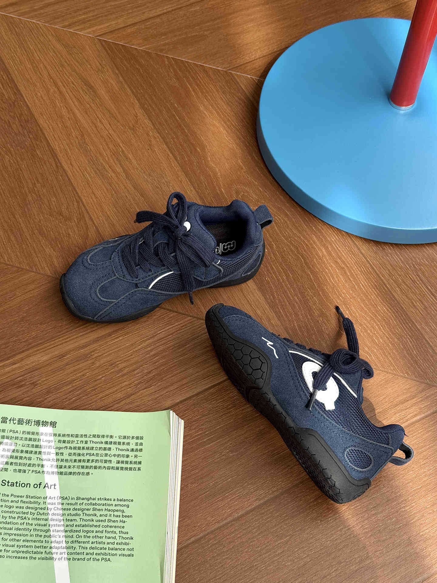 

Гоночные туфли XSHX | Осенние функциональные спортивные повседневные туфли на тонкой подошве для мальчиков и девочек, ретро, легкие, со скрытой липучкой 30 темно-синий