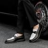 Mocassini di Marca di Lusso da Uomo Scarpe in Pelle Colore Bianco e Nero Slip-On Moda Suola Morbida Scarpe Casual Festa Matrimonio Mocassino