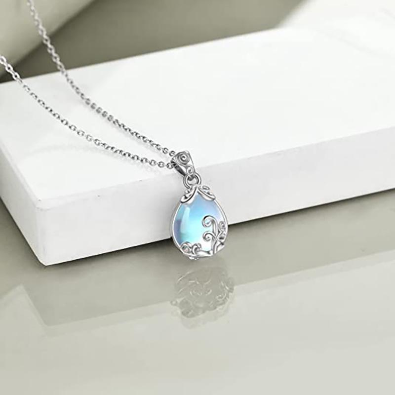 Imitation moonstone necklace Vintage patterned vine design necklace New trendy pendant necklace