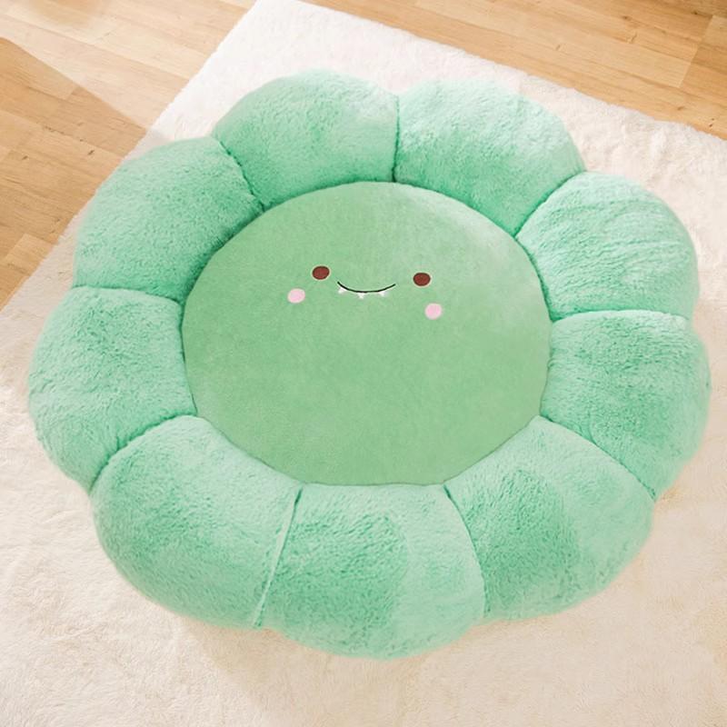 Gray Cute Petal Shape Extended Version of Cat Nest Home Warm Thick and Stain-resistant Nest Bed Pet Cat Nest Mat