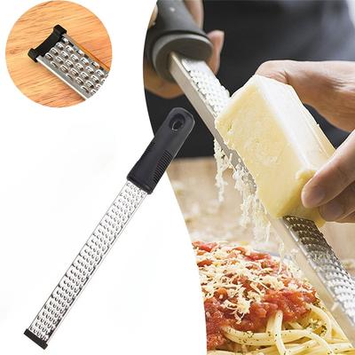 Grattugia per Formaggio Multifunzione Affettatrice Manuale in Acciaio Inossidabile Grattugia per Limone Tritatutto per Cioccolato Grattugia per Verdure Utensili da Cucina