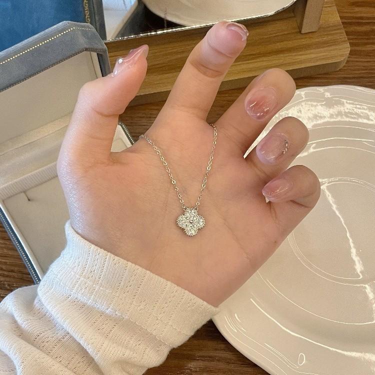 Collana Trifoglio in Argento Sterling 925 Gioielli Minimalisti alla Moda per Donne Uso Quotidiano