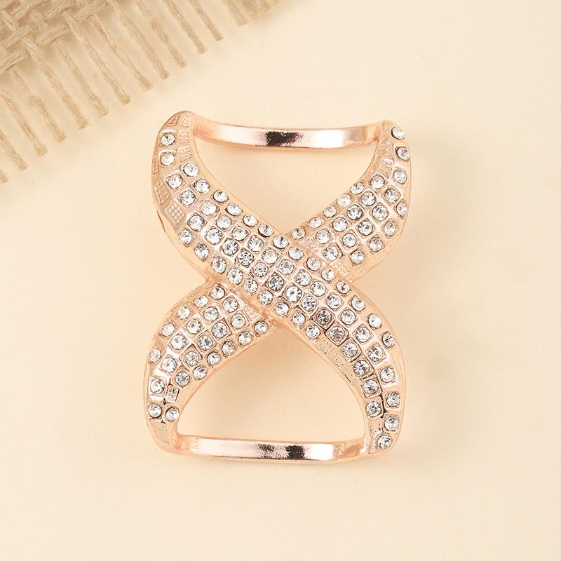 Elegant Metal Shawl Ring Clip with Rhinestone Embellishments for Women - Perfect for Weddings and Formal Events