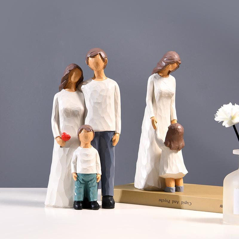 1pcs Resin Family Figurine Set Elegant Living Room Decor for Wine Cabinet Creative Craft Sculpture Art Gift for Home