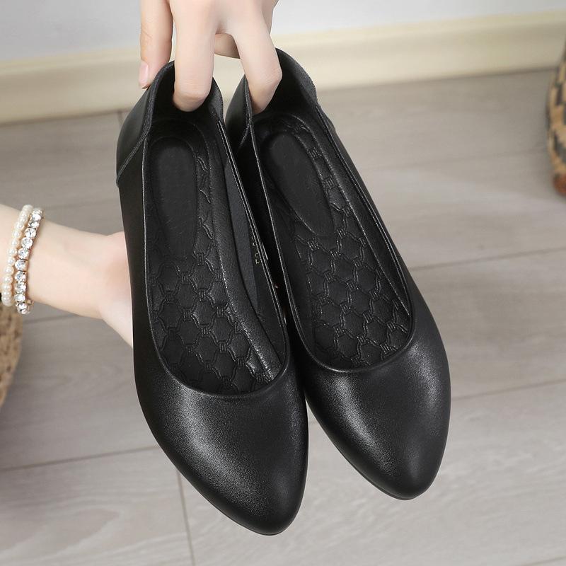 Spring and Summer Low-heeled Work Shoes Women's Soft-soled Work Professional Single Shoes Flight Attendant Shoes China-old Hotel Small Leather Shoes