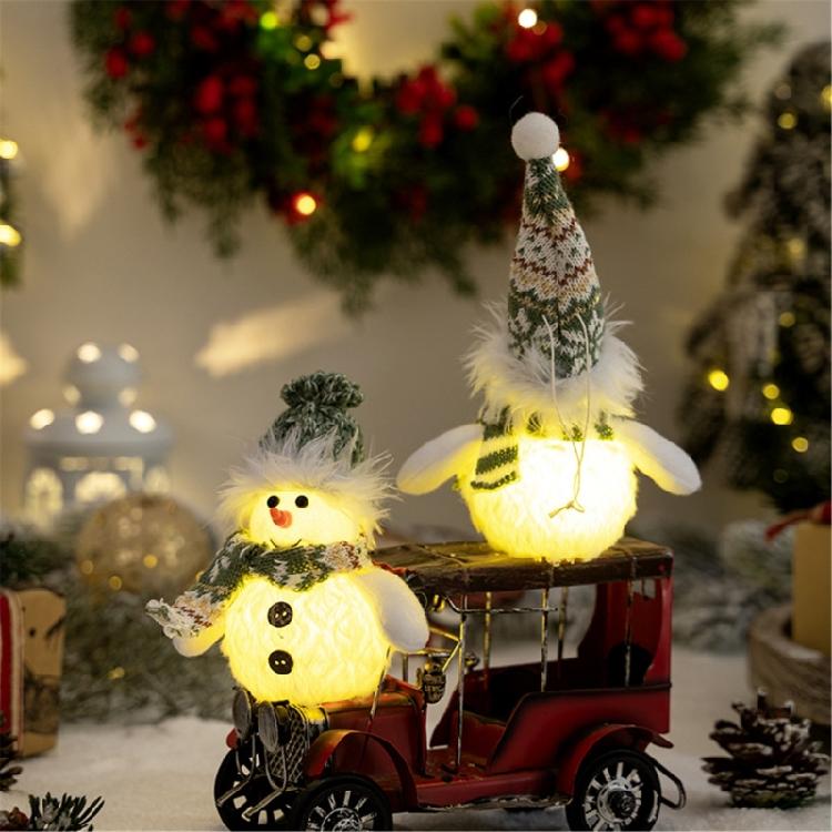 Set Of 2 Decorative LED Lamps Snowman Ornament with Colorful Accessories Elegant Christmas Ornamentation Supplies