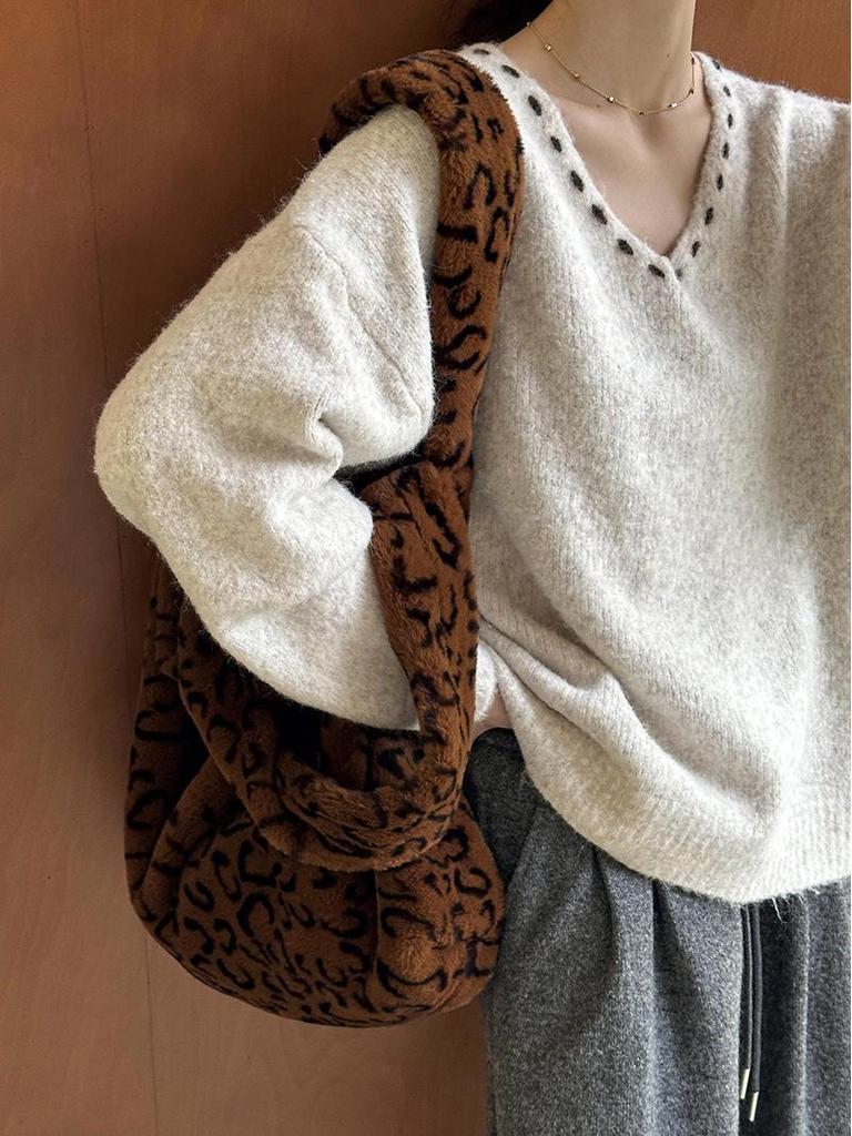 Juzhi 2024 Autumn Soft Knit Korean Pullover, Long-Sleeved Sweater