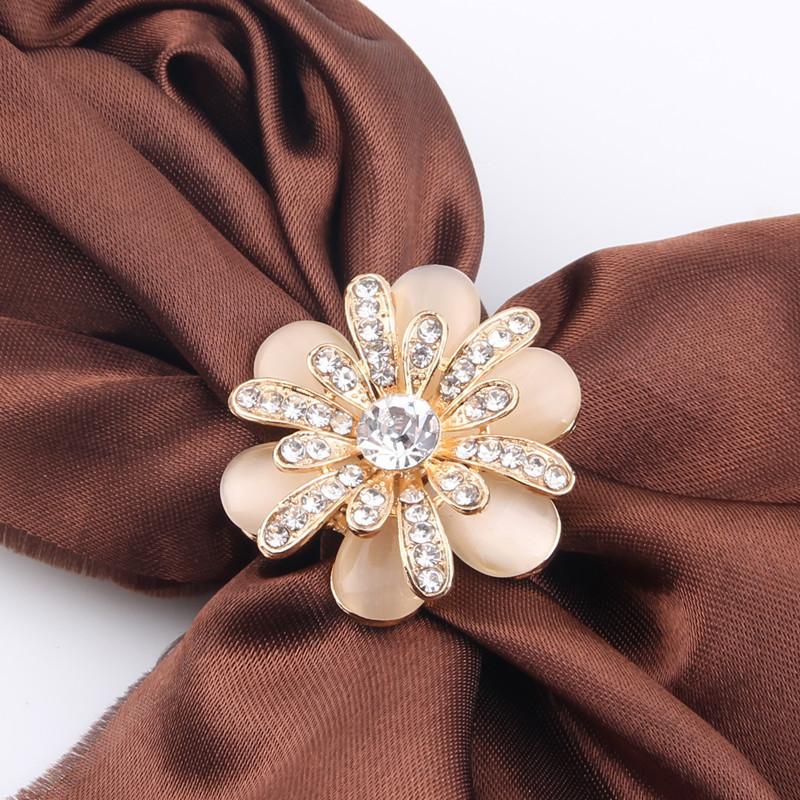 Elegant Alloy Flower Brooch With Rhinestones And Pearls Fashionable Women's Pin