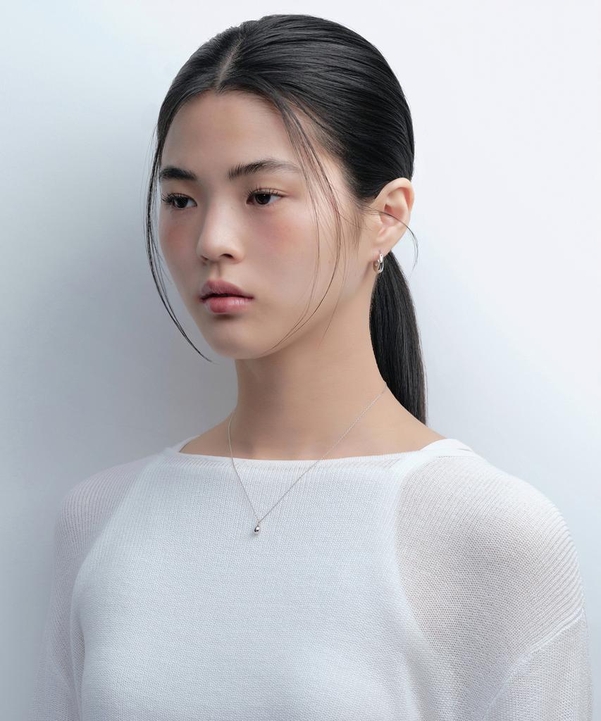 Musinsa Standard Woman Water Drop Necklace [Silver]