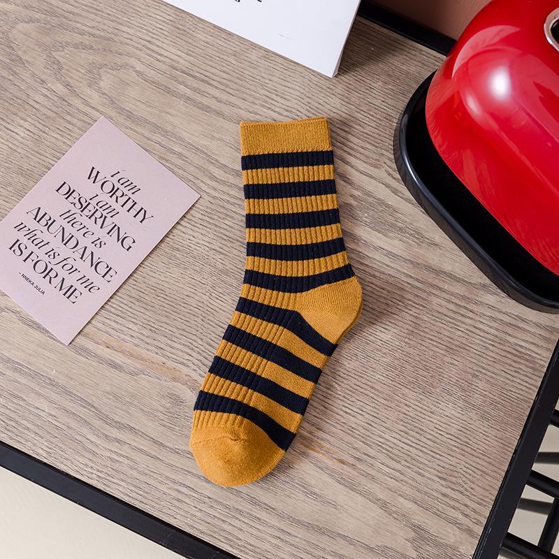 Women's Retro Striped Mid-Calf Socks - Spring & Autumn Collection