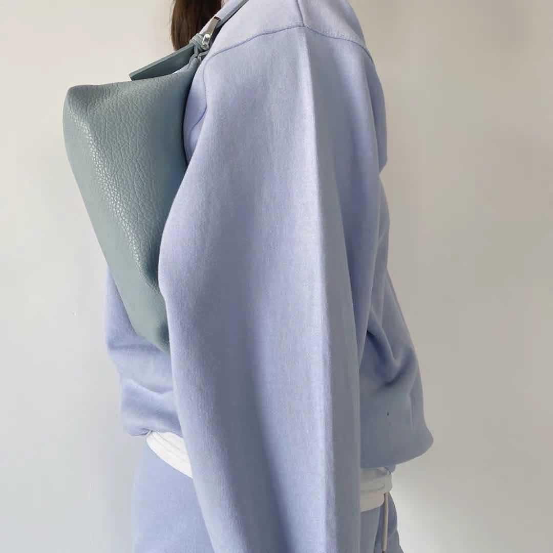 

Жіноча м яка шкіряна сумка під пахвами у формі півмісяця - французький стиль осінь/зима 2021 синій