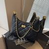 Retro Diamond Small Fragrant Chain Tote Bag Women's New Commuter Versatile Underarm Bag Shoulder Bucket Bag