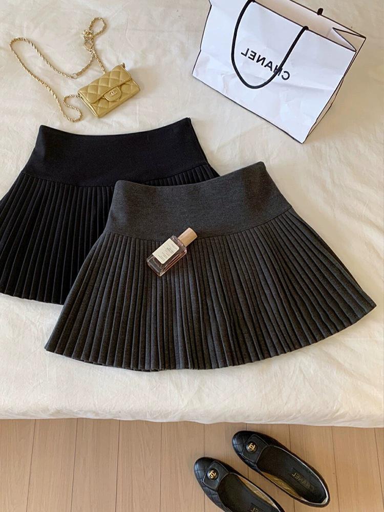 Women s High-Waisted Plaid Wool Mini Skirt: Retro A-line, Pleated, Slimming - 2025 Autumn/Winter Collection Medium чёрный