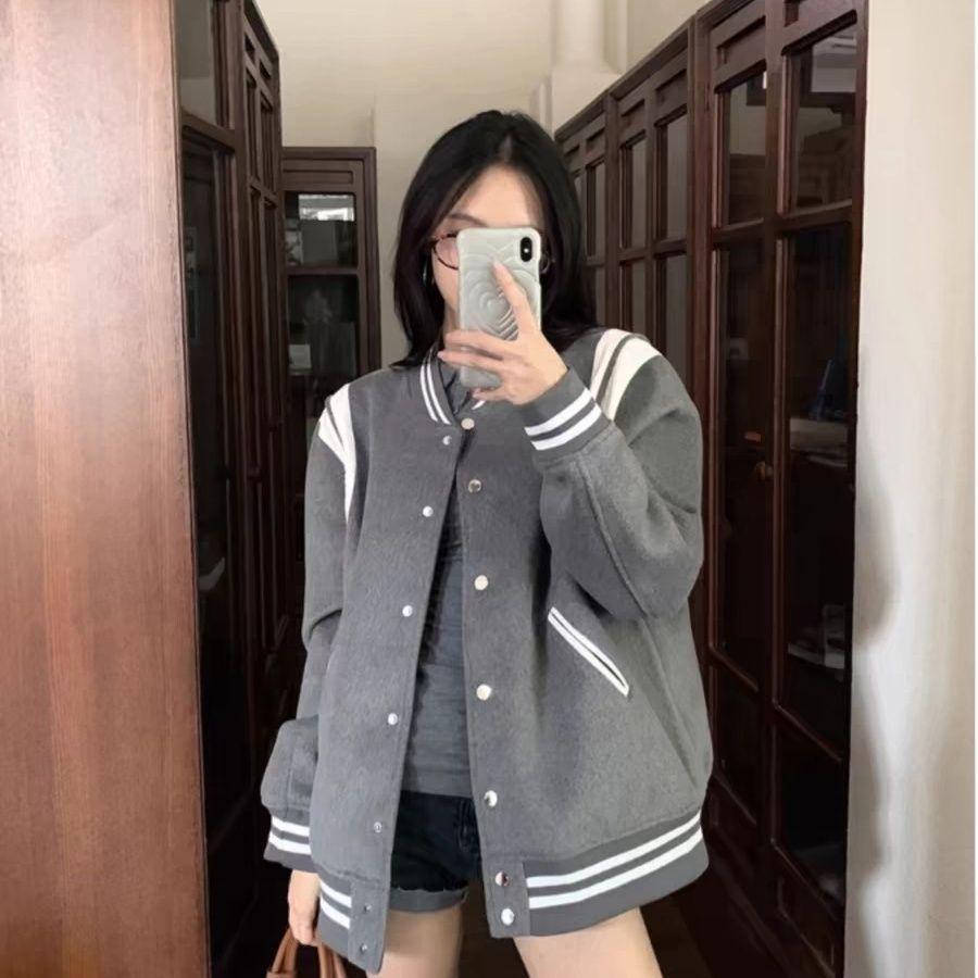 

Women s Retro College Style Gray Wool Baseball Jacket for Spring and Autumn S