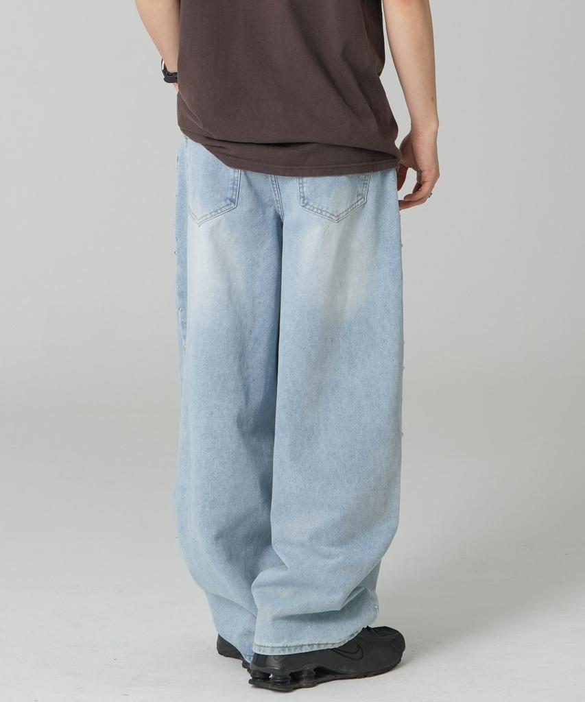 ROCKED GARAGE [Unisex] Colmar Side Line Studded Balloon Wide Fit Washed Denim Pants [Light Blue]