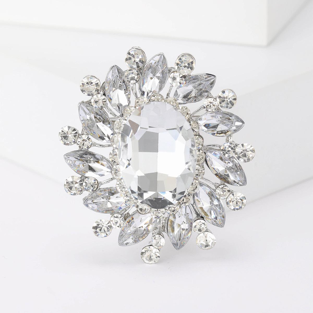 Vintage Glam Seven-Color Crystal Brooch – European  American Style Fashion Corsage