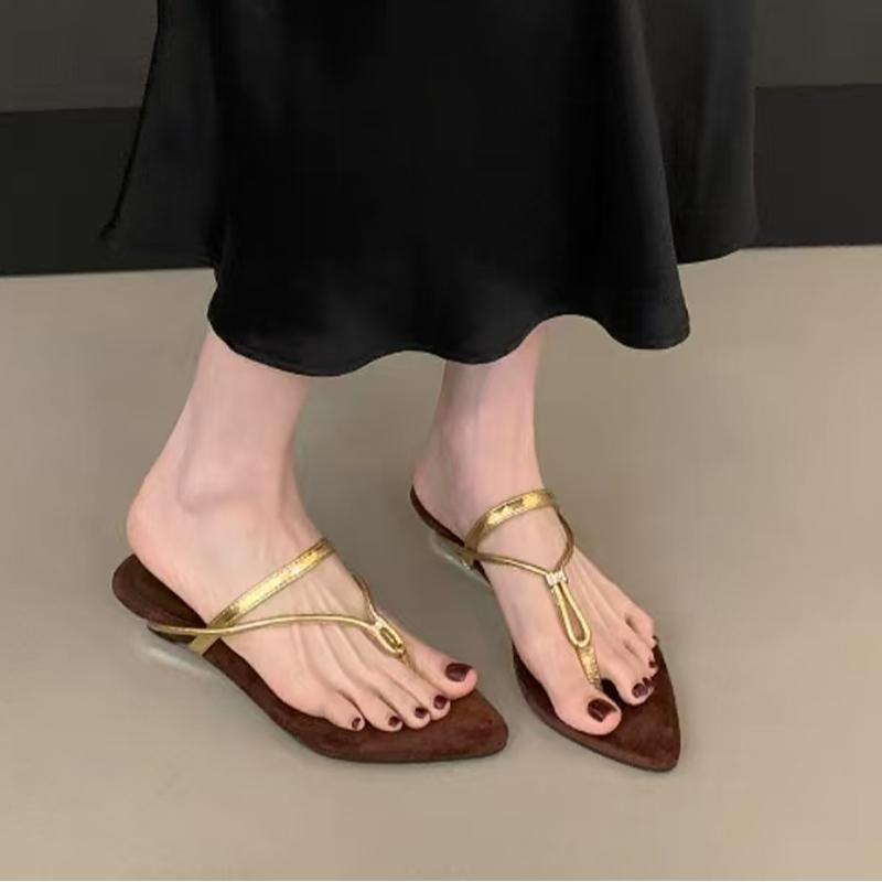 

Модные женские балетки-шлепанцы с острым носком и клипсой, нарядная модная обувь, летние дизайнерские женские сандалии 2025, повседневные пляжные женские тапочки 40 золотой