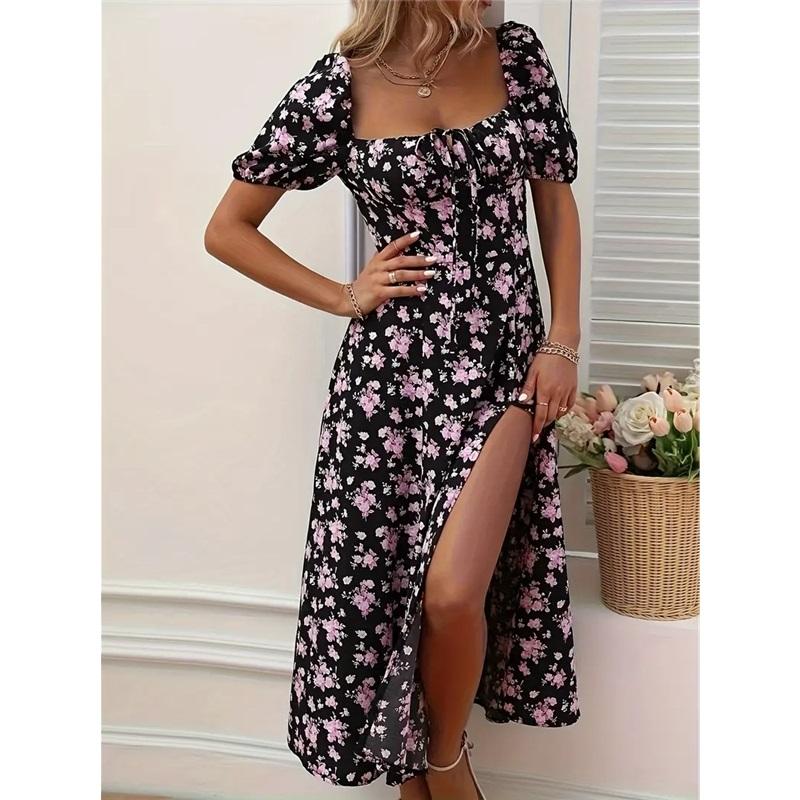 Bedrucktes Neckholder-Kleid mit schmalem Schlitz und Blumenmuster im französischen Stil