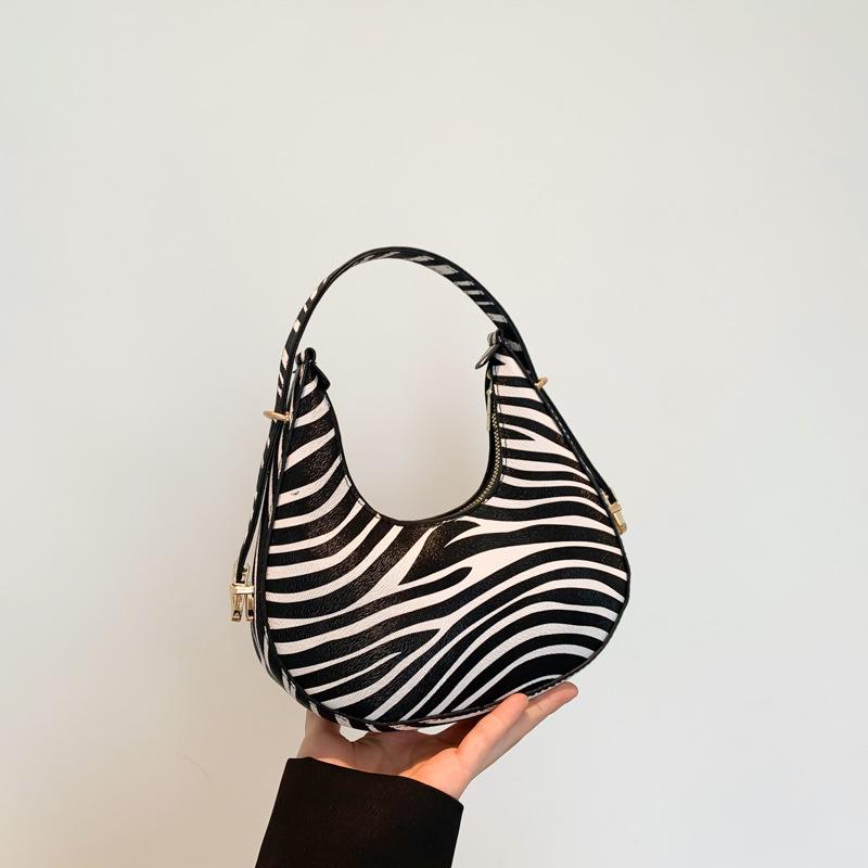 

Ретро ручна сумка під пахвами популярна жіноча сумка 2024 весна нова ніша модна сумка через плече сумка півмісяць жіноча сумка