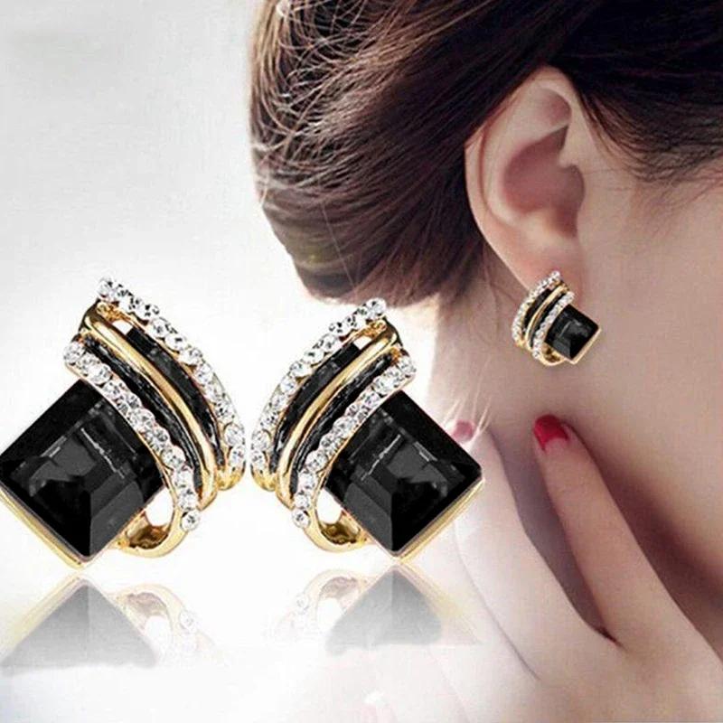 

Unique Square Black Stone Stud Earrings For Women Special-Interested Ear Accessories Daily Wear Party Statement Jewelry