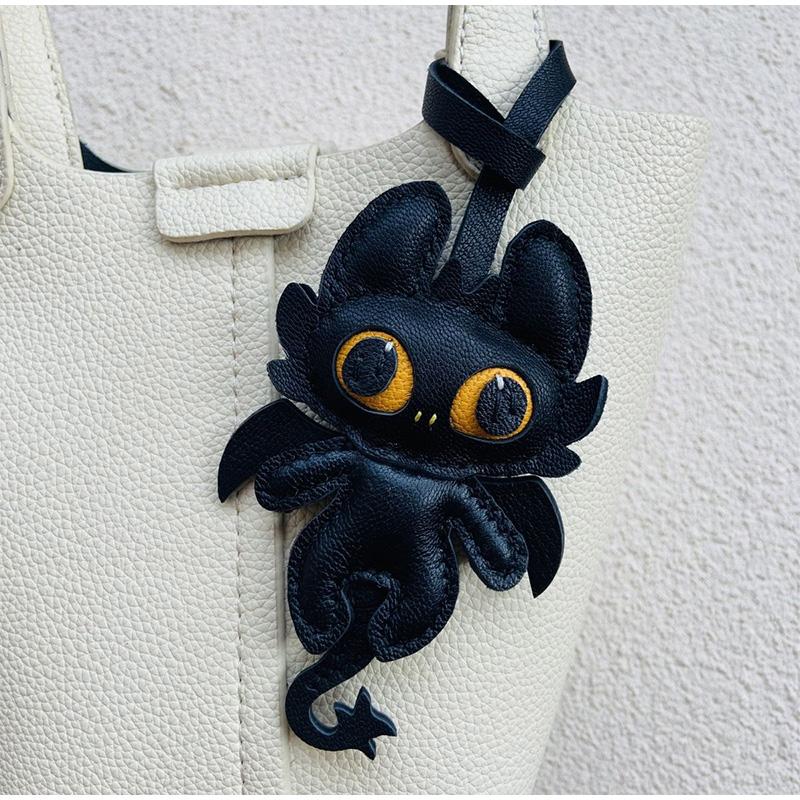 Tiger Bag Pendant Handmade Genuine Leather Keychain Versatile Creative Personality Niche Gift Friends Couple Exquisite Pendant