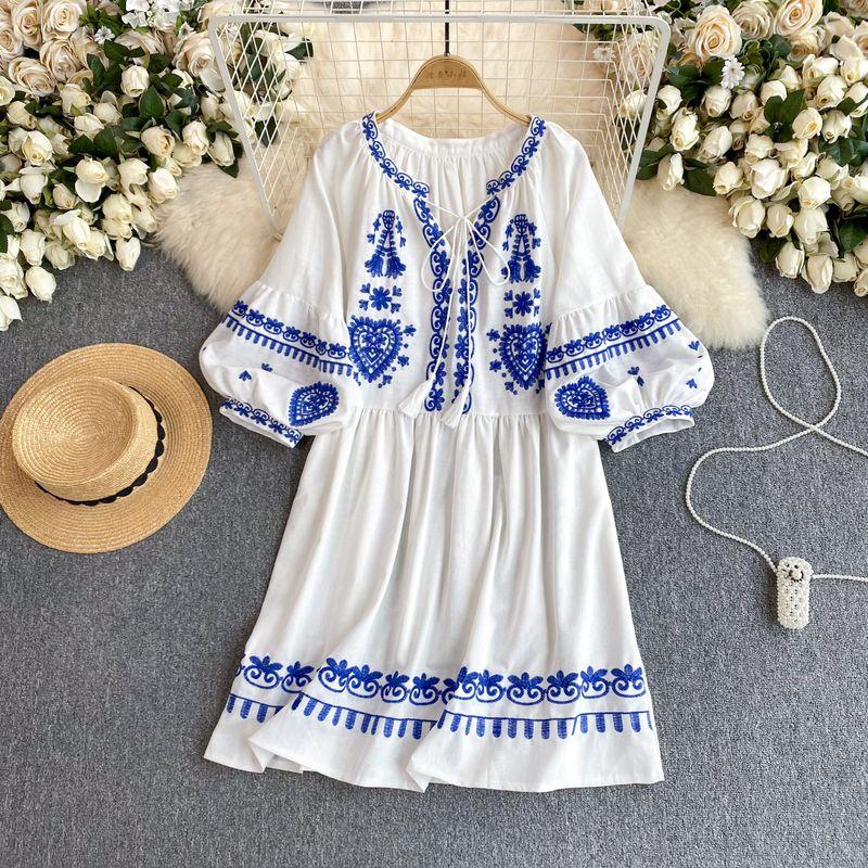 

Bohemia Vacation Style Dress Women s Sweet Retro Machine Embroidery Lace-up Lantern Sleeve Loose Pullover Skirt White One size