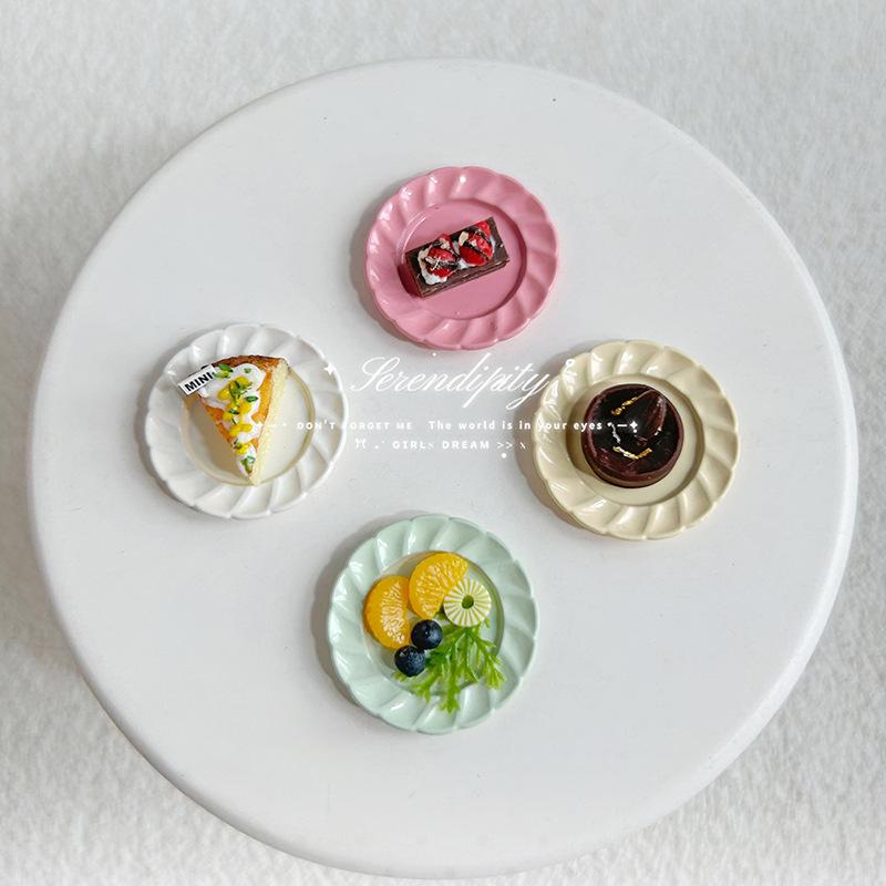 Nordic Style Miniature Candy Color Dollhouse Dining Plate Toy Ornament (D592)