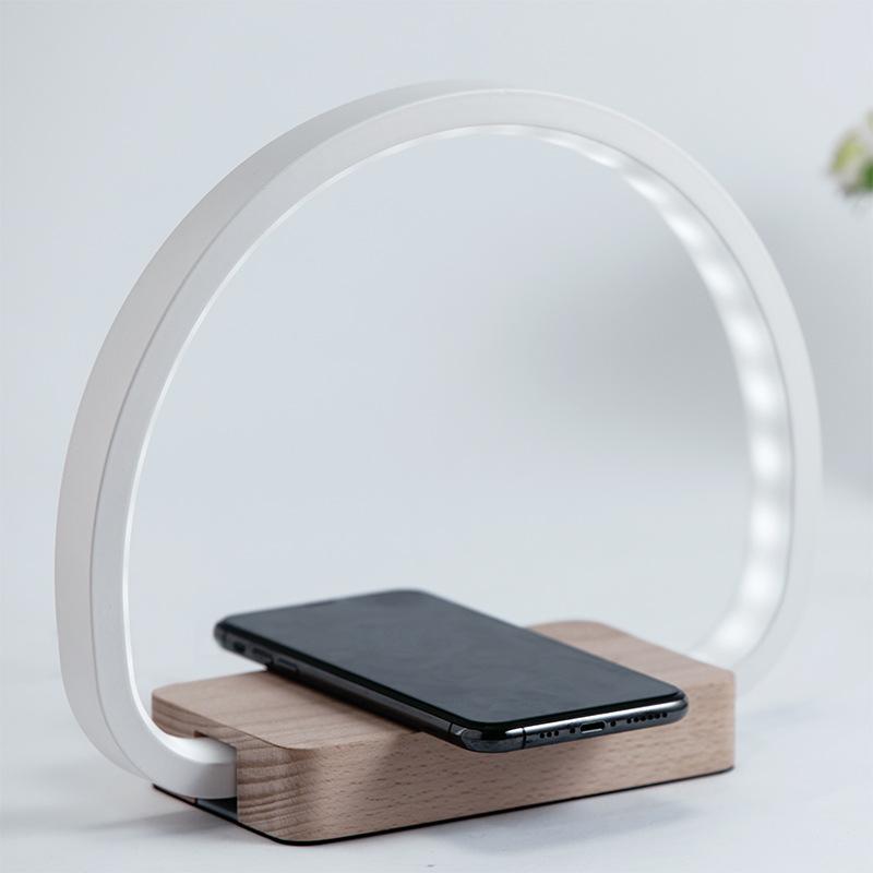 

Светодиодная настольная лампа для защиты глаз, многофункциональная беспроводная зарядка, настольная лампа для спальни, ночник для обучения с датчиком