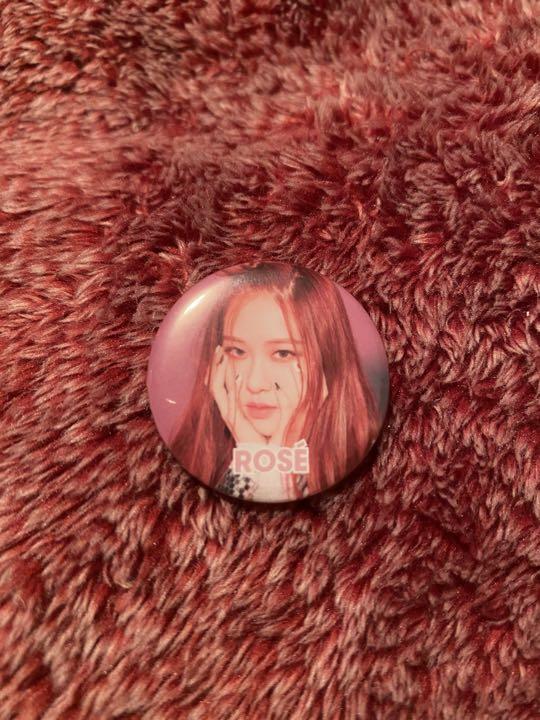 [USED] Blackpink Rosé official badge