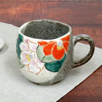 Hrnek Stylové nádobí Kutani Ware Hrnek Červená a bílá keramika Camellia Luxusní značka Made in Japan