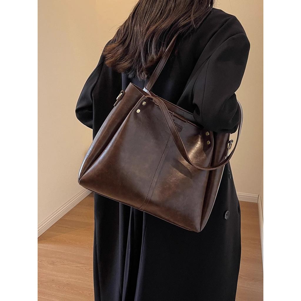 Commuting versatile underarm large-capacity bag women's 2025 new spring and summer Korean version retro fashion tote bag shoulder bag