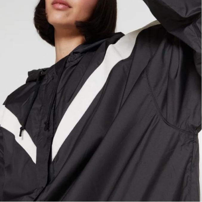 Nike Color Block Long Hooded Windbreaker Women Outerwear Black White DX9873-010