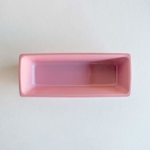 MIYAWO Bakeware Baker's Pound Cake Pan, Pink, 25cm Diameter x 10cm Depth x 6.5cm Height, Microwave, Dishwasher, and Oven Safe, BKS02-098