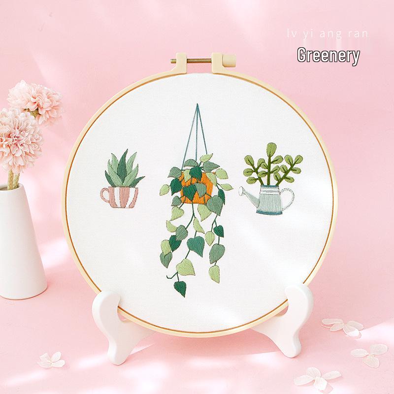 Nordic DIY Embroidery Kit: Beginner's Fresh Floral Fabric Art Set