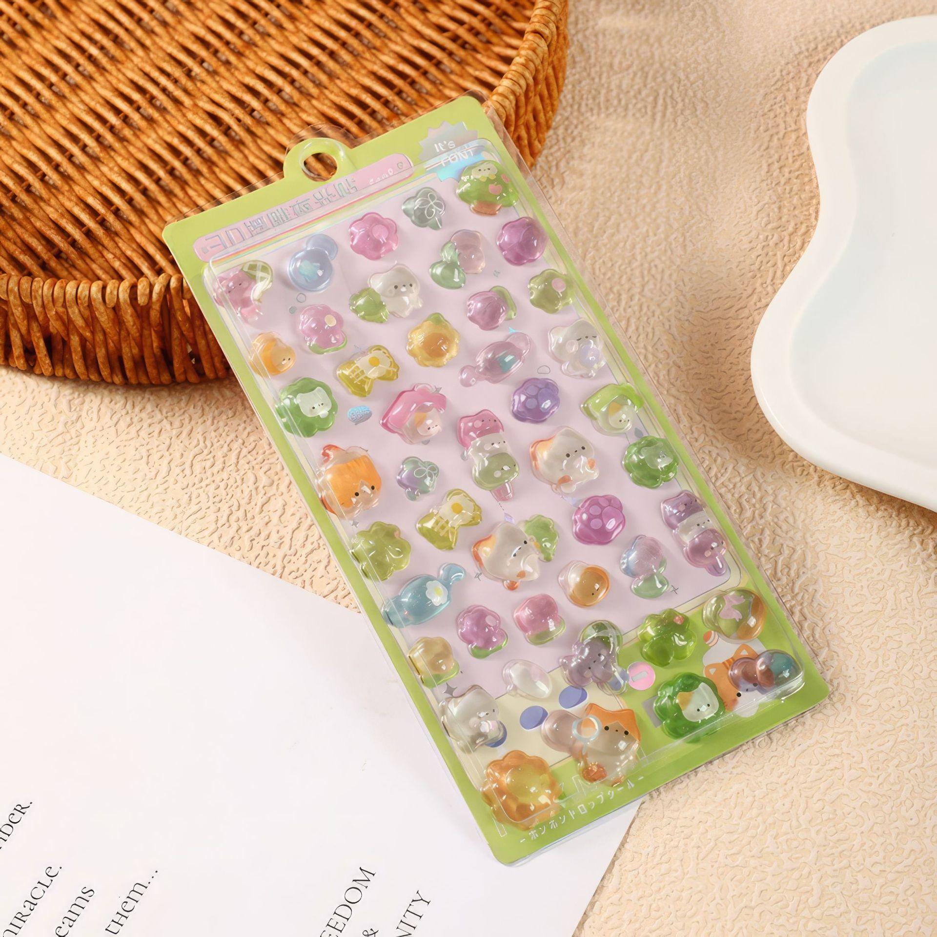 

Non-Toxic Solid 3D Embossed Sticker Creative Crystal Sticker For Children Phone Case Decoration Cute Style Glow-In-The-Dark Sticker
