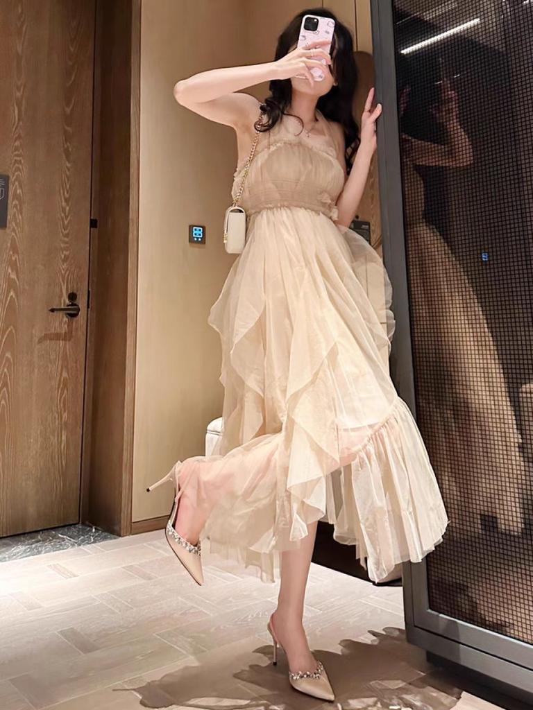 Pointed rhinestone one-word sandals 25 years old summer new two wear V thin heel bag head drag sexy shallow mouth sandals