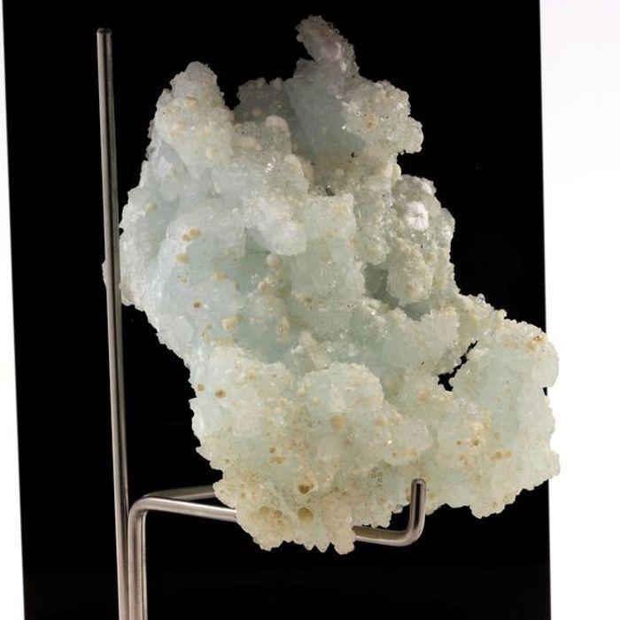 Pierres et Minéraux. Okenite + Prehnite + Apophyllite. 1110.90 ct. Nashik District, Maharashtra, Inde.